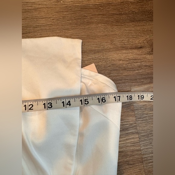 NWT Superdown Sasha Mini White Dress Large - Picture 7 of 9